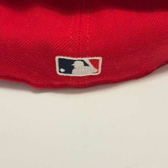 Philadelphia Phillies Men’s Red New Era 59Fifty Ballcap, 7 1/4 - Picture 10 of 11